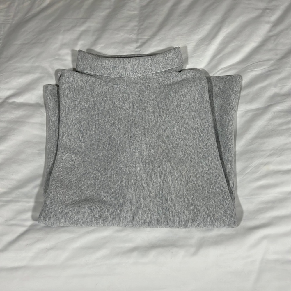 Turtle neck oversized sweater